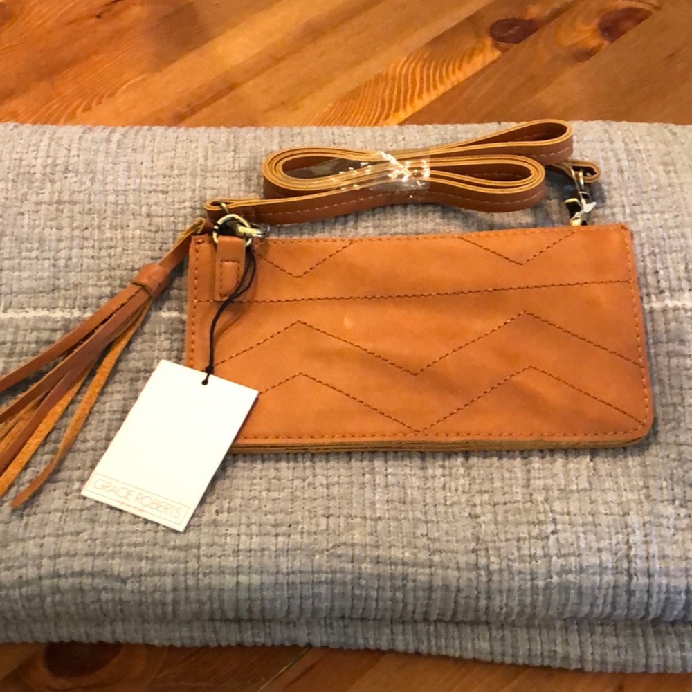 Gracie Roberts NY Simple Cross-body/Clutch Vegan